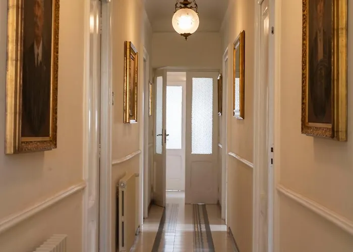 Villa Venezuela 1° Piano *