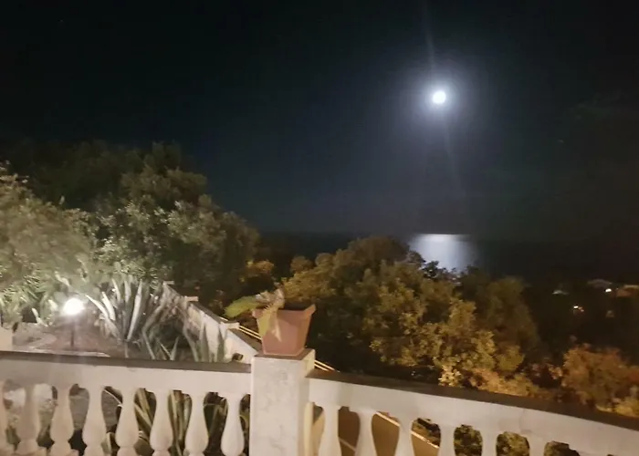 Villa Venezuela 1° Piano